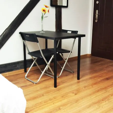 Attic Close To Old Town Air Conditioning - Klimatyzacja